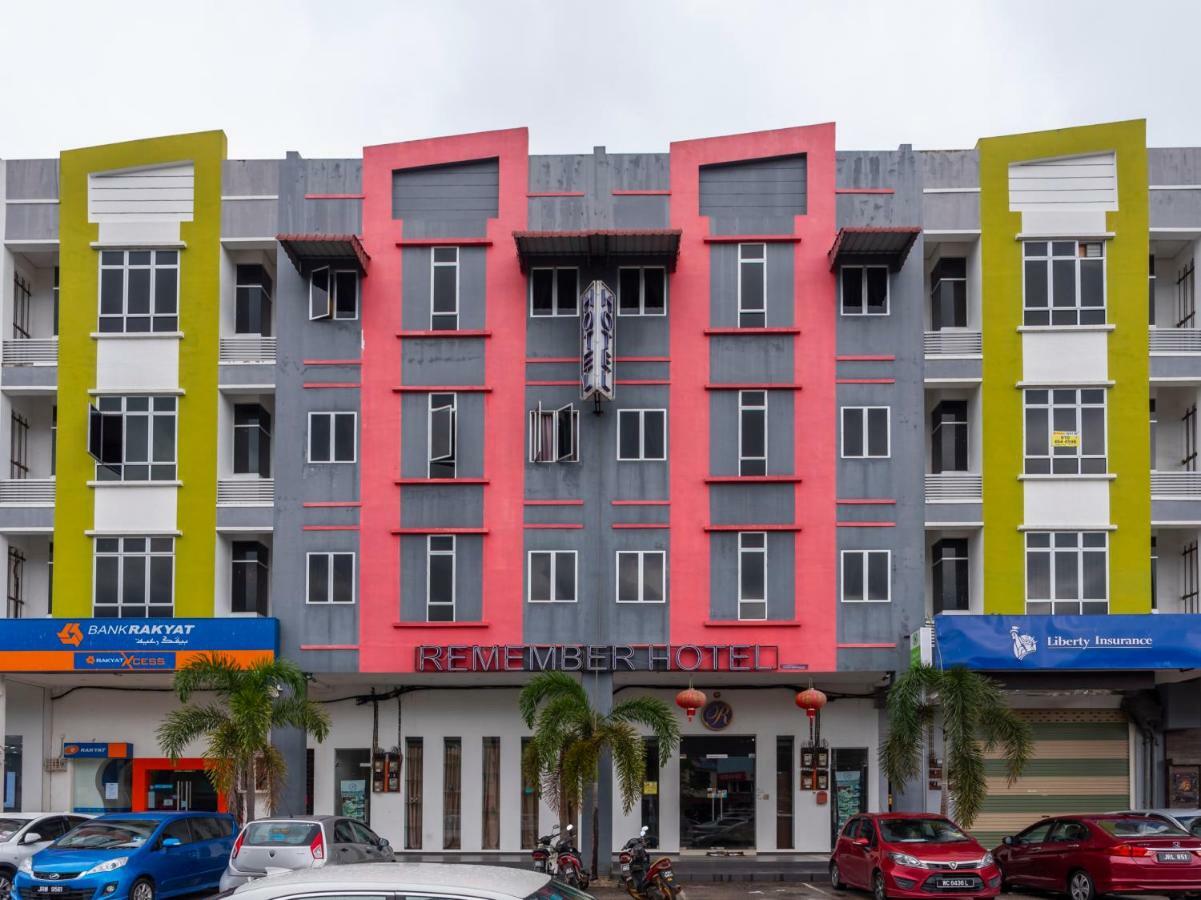 Remember Hotel Bukit Gambir Exterior foto